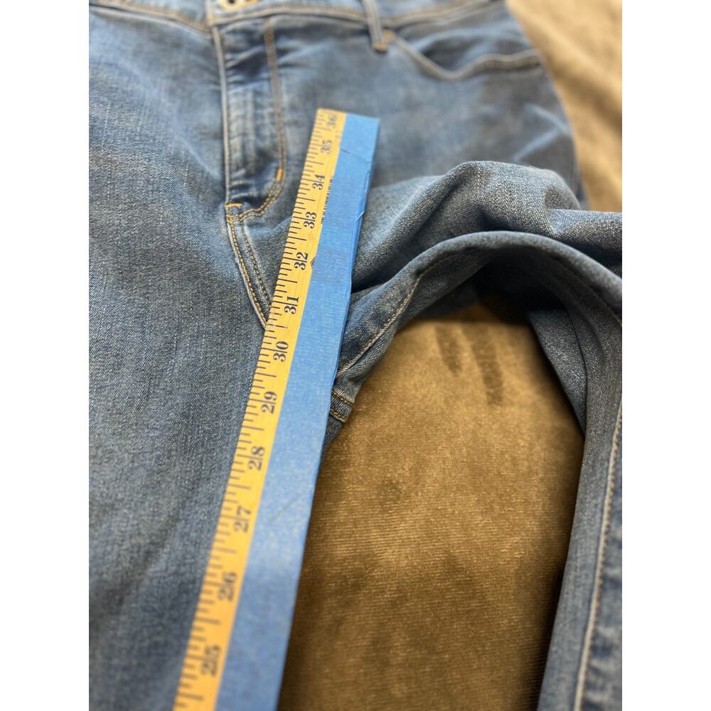 Levi Perfectly Slimming slimming 512 straight leg 33x30 Jeans Pants 16s 16 s - Picture 2 of 7